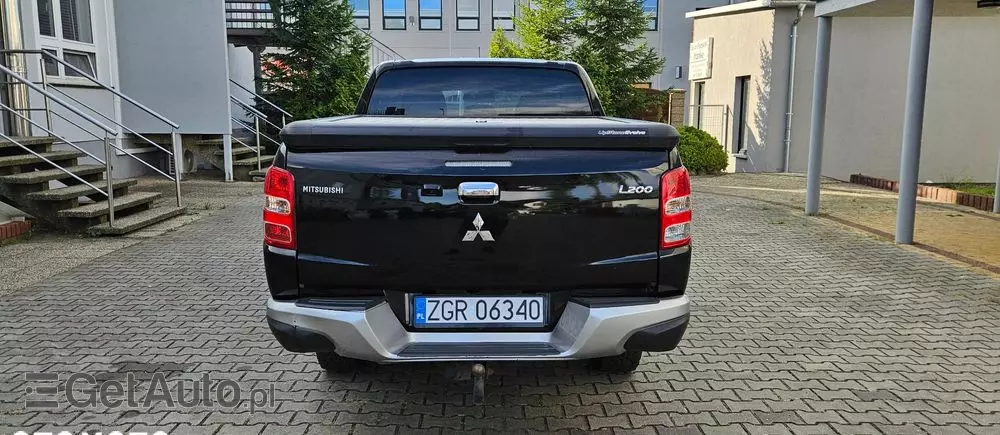 MITSUBISHI L200 Pick Up 4x4 Autm Double Cab Top