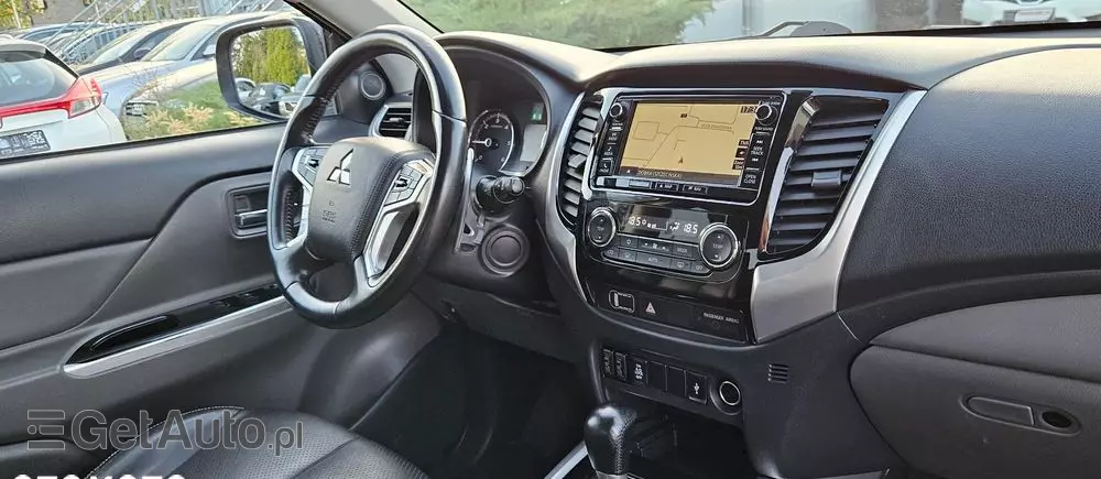 MITSUBISHI L200 Pick Up 4x4 Autm Double Cab Top