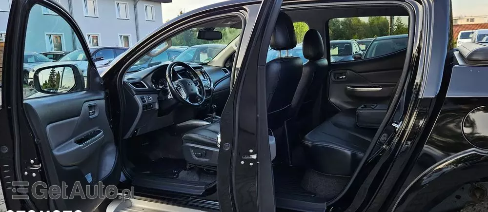 MITSUBISHI L200 Pick Up 4x4 Autm Double Cab Top