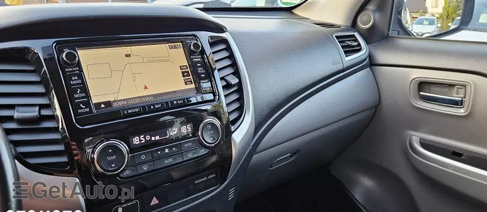 MITSUBISHI L200 Pick Up 4x4 Autm Double Cab Top