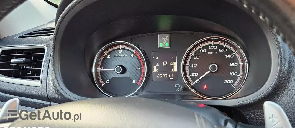 MITSUBISHI L200 Pick Up 4x4 Autm Double Cab Top