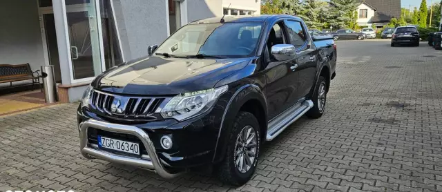 MITSUBISHI L200 Pick Up 4x4 Autm Double Cab Top