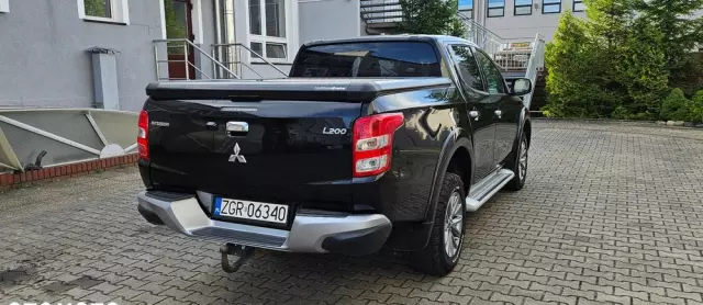 MITSUBISHI L200 Pick Up 4x4 Autm Double Cab Top