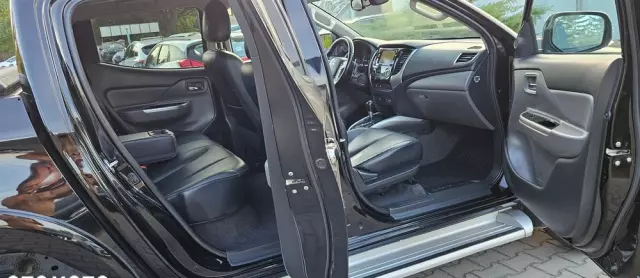 MITSUBISHI L200 Pick Up 4x4 Autm Double Cab Top