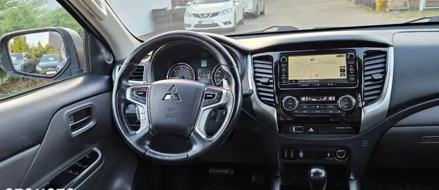 MITSUBISHI L200 Pick Up 4x4 Autm Double Cab Top