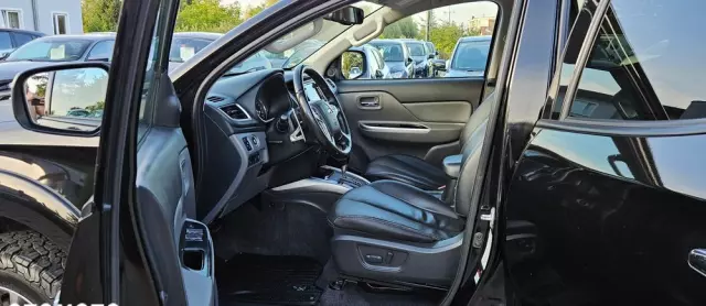 MITSUBISHI L200 Pick Up 4x4 Autm Double Cab Top