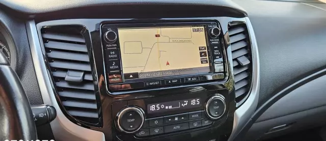 MITSUBISHI L200 Pick Up 4x4 Autm Double Cab Top