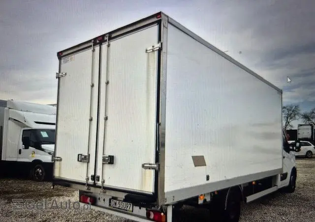 RENAULT Model Master dCi 145 