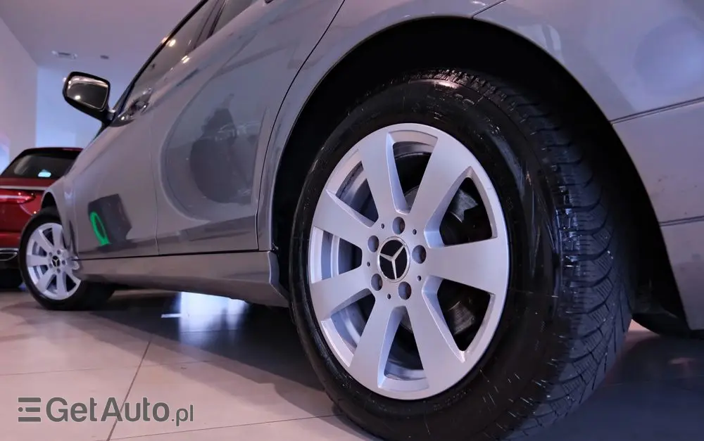 MERCEDES-BENZ Klasa C 180 T Kompressor Automatik