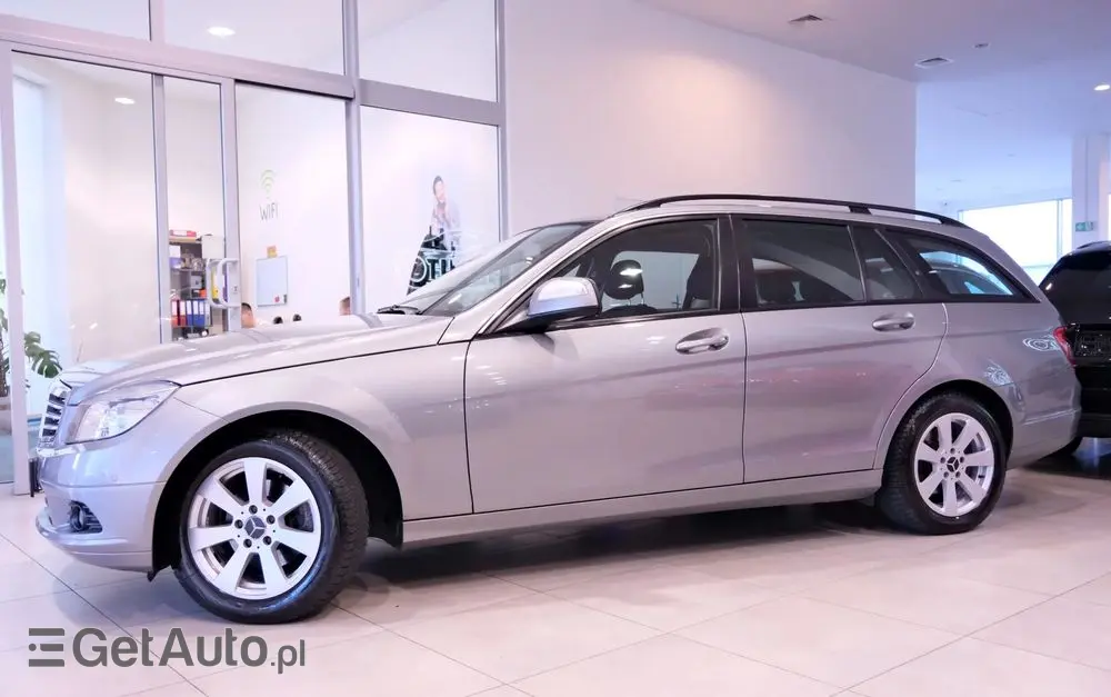 MERCEDES-BENZ Klasa C 180 T Kompressor Automatik