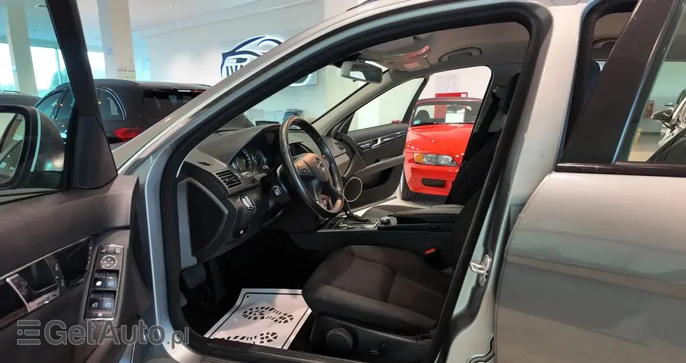 MERCEDES-BENZ Klasa C 180 T Kompressor Automatik
