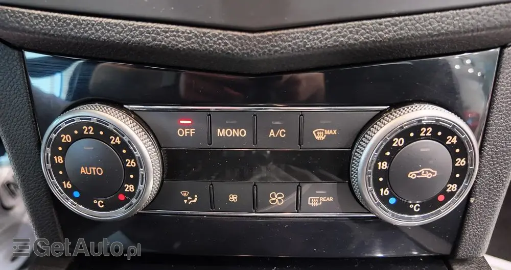 MERCEDES-BENZ Klasa C 180 T Kompressor Automatik