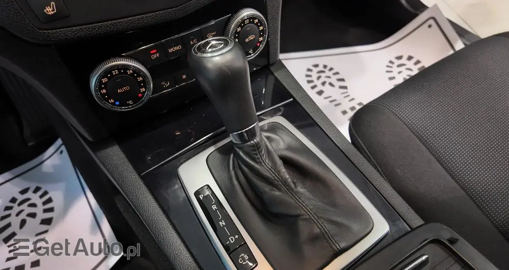 MERCEDES-BENZ Klasa C 180 T Kompressor Automatik
