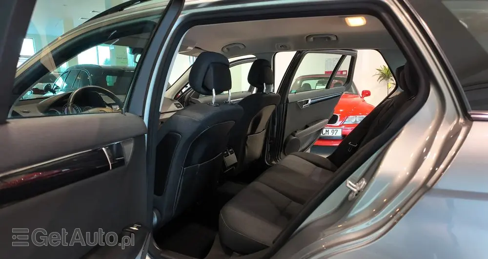 MERCEDES-BENZ Klasa C 180 T Kompressor Automatik