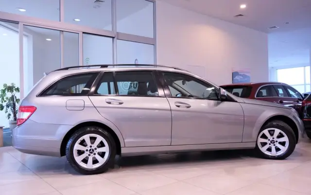 MERCEDES-BENZ Klasa C 180 T Kompressor Automatik