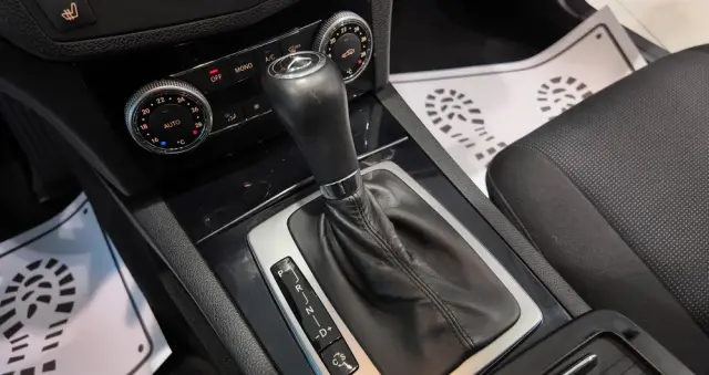 MERCEDES-BENZ Klasa C 180 T Kompressor Automatik