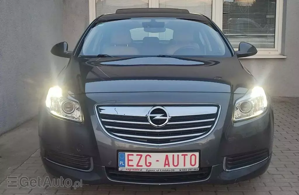 OPEL Insignia 