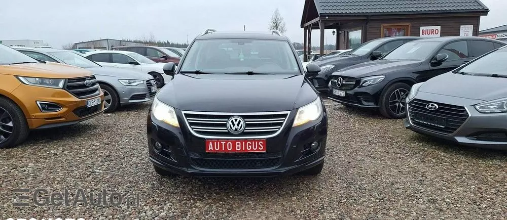 VOLKSWAGEN Tiguan 