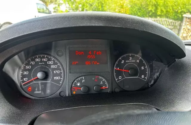 PEUGEOT Boxer 