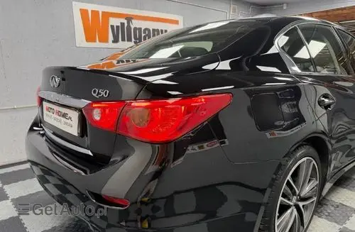 INFINITI Q50 