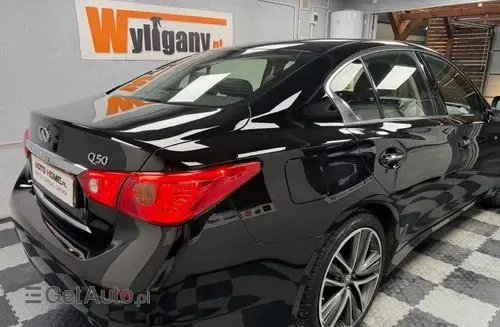 INFINITI Q50 