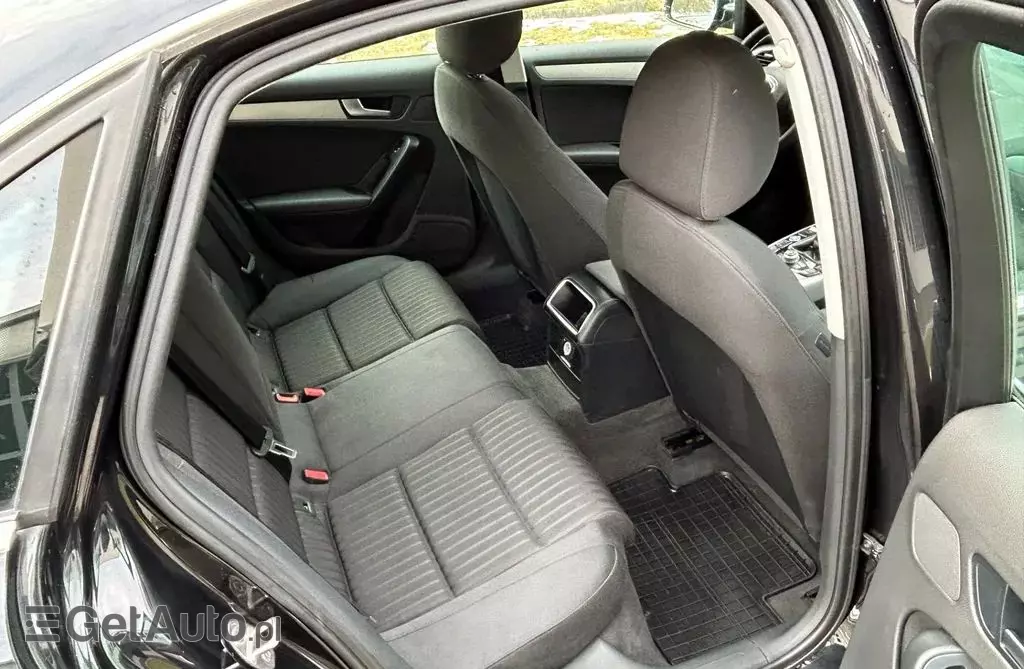 AUDI A4 2.0 TDI (143 KM)