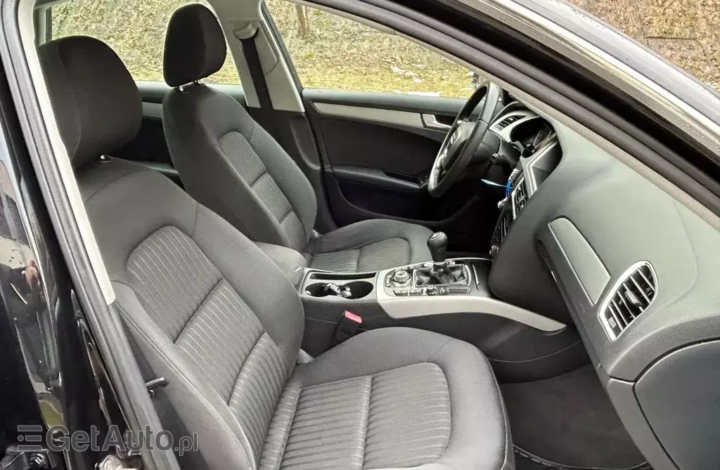 AUDI A4 2.0 TDI (143 KM)