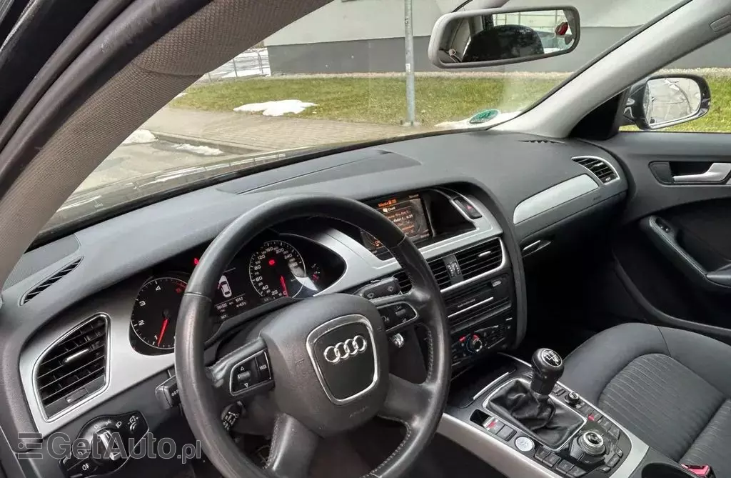 AUDI A4 2.0 TDI (143 KM)