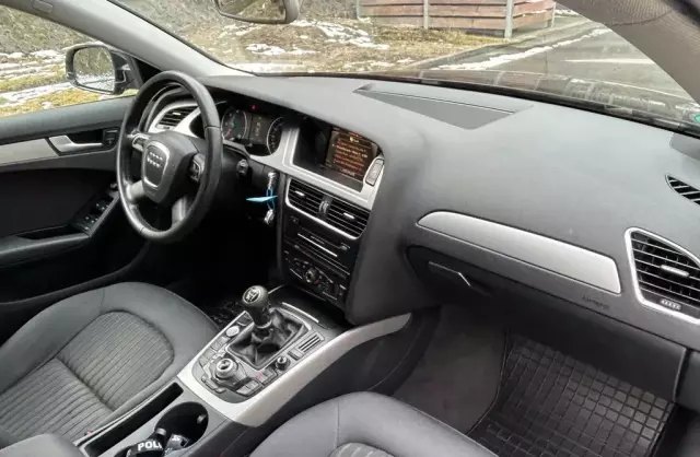 AUDI A4 2.0 TDI (143 KM)