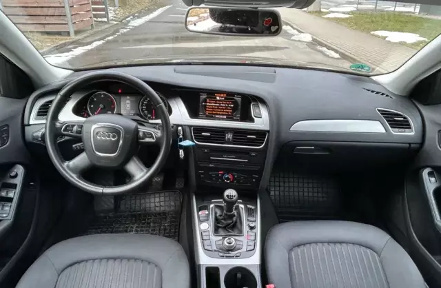 AUDI A4 2.0 TDI (143 KM)
