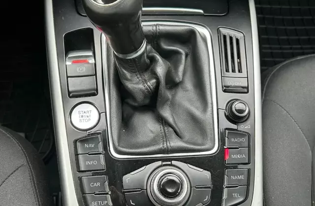 AUDI A4 2.0 TDI (143 KM)