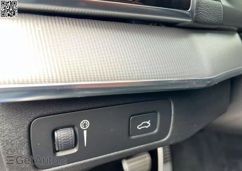 VOLVO XC 90 D5 SCR AWD R-Design