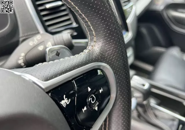 VOLVO XC 90 D5 SCR AWD R-Design