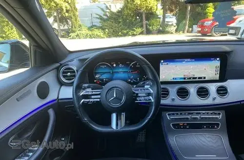 MERCEDES-BENZ Klasa E 