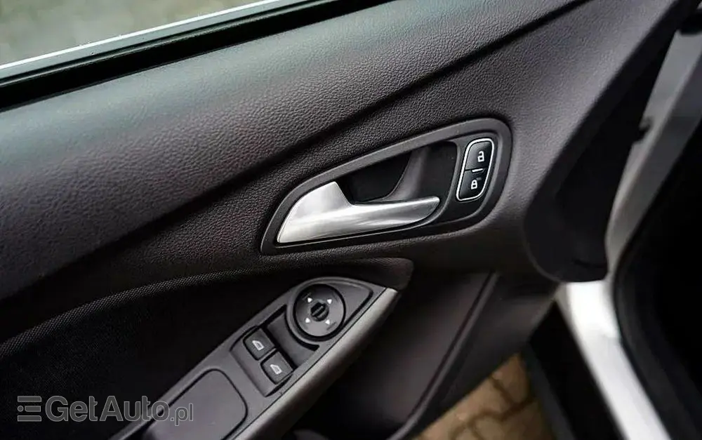 FORD Focus 1.5 TDCi SYNC Edition