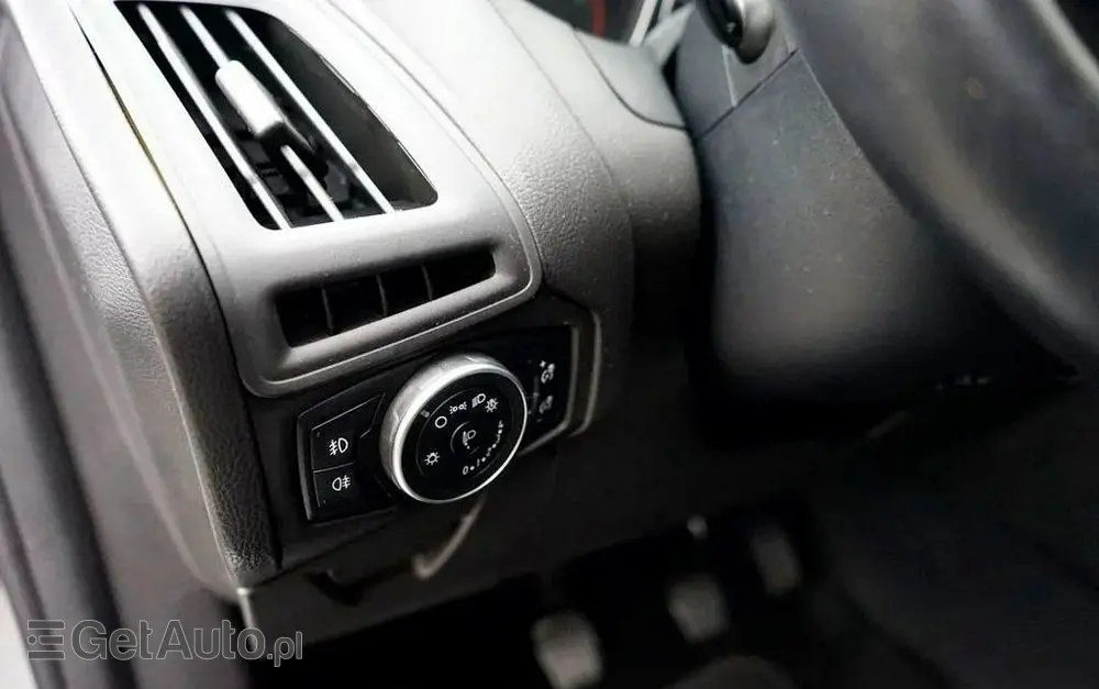 FORD Focus 1.5 TDCi SYNC Edition