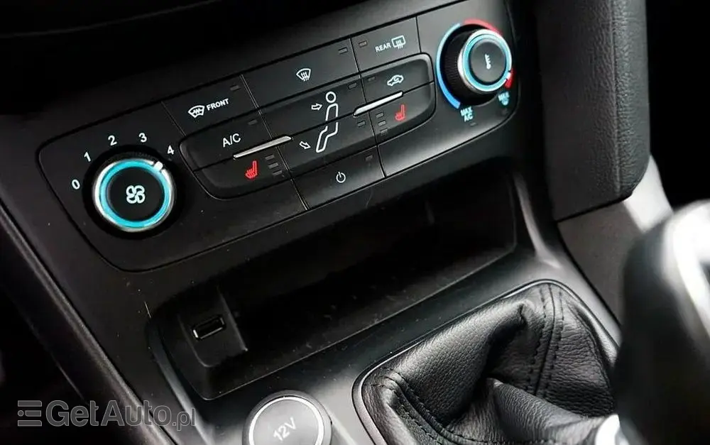 FORD Focus 1.5 TDCi SYNC Edition