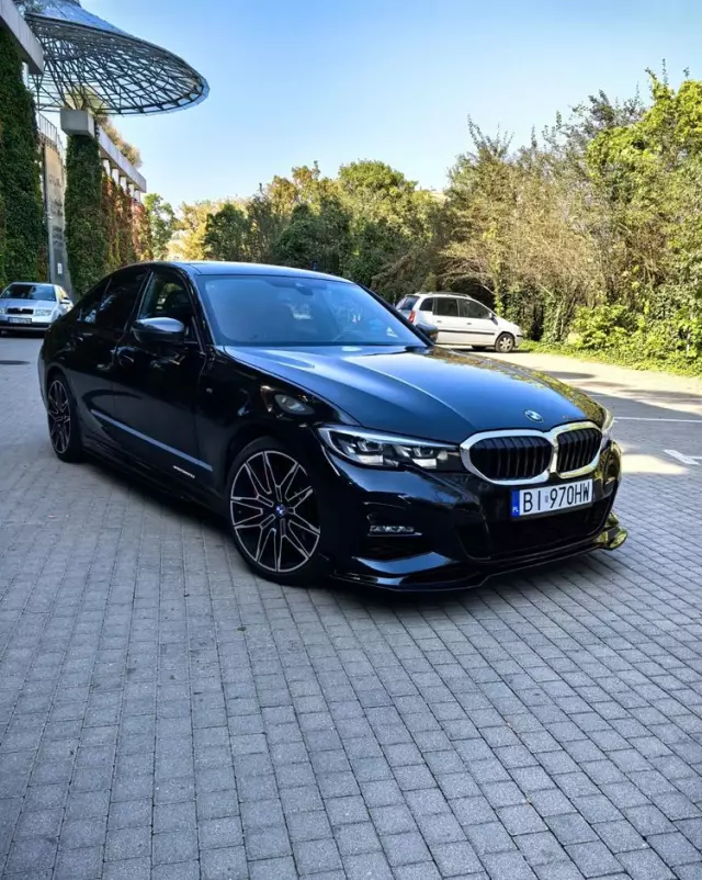 BMW Seria 3 330i M Sport sport
