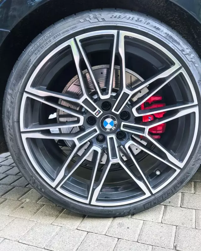 BMW Seria 3 330i M Sport sport