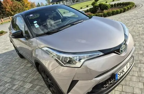 TOYOTA C-HR 