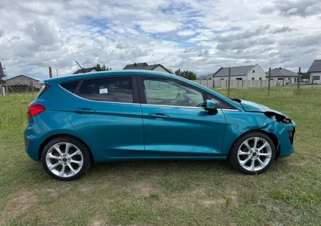 FORD Fiesta 1.0 EcoBoost Start-Stop Champions Edition