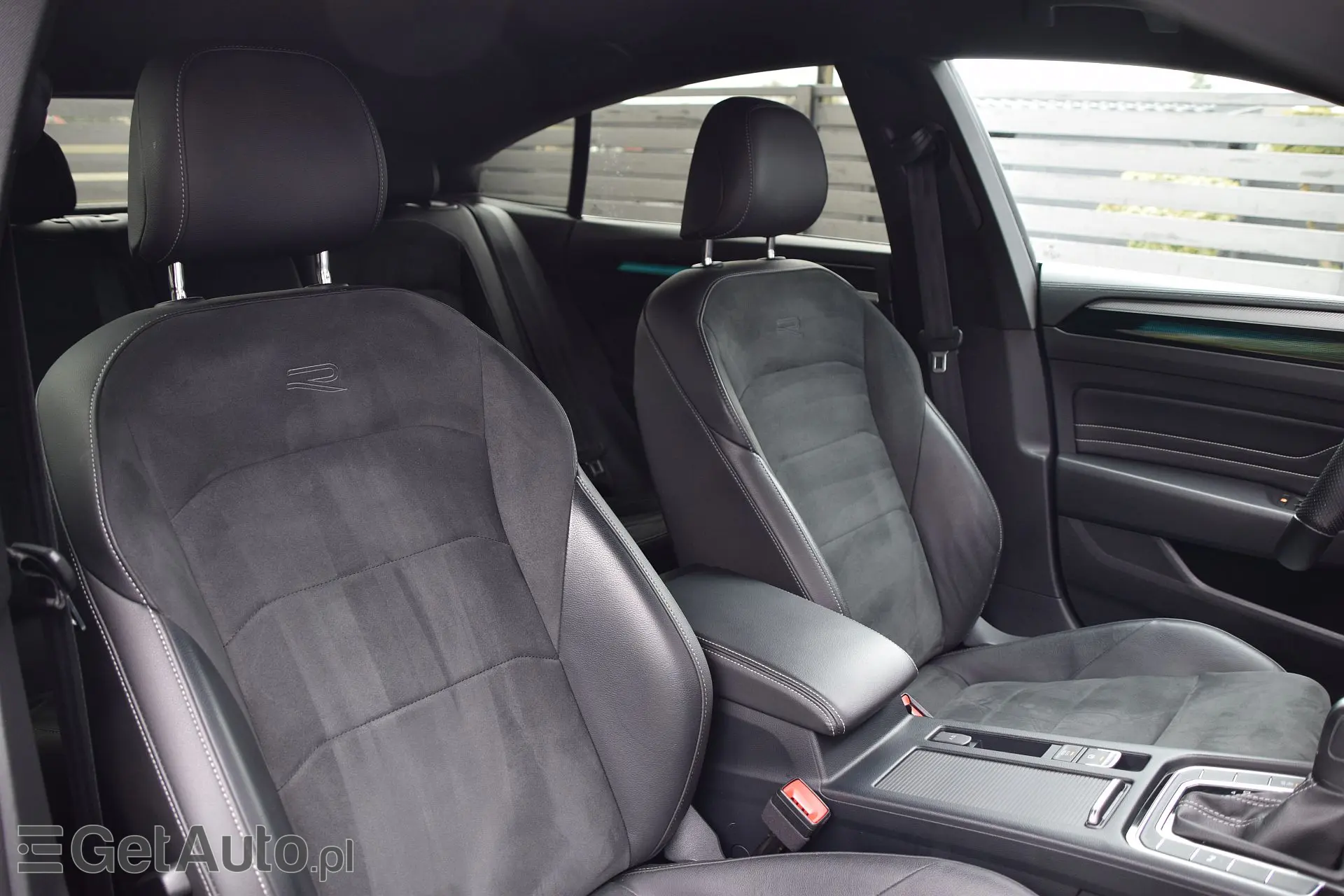 VOLKSWAGEN Arteon R-Line DSG