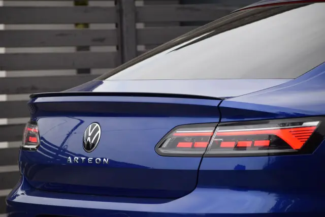 VOLKSWAGEN Arteon R-Line DSG