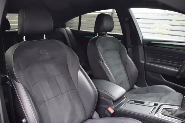 VOLKSWAGEN Arteon R-Line DSG