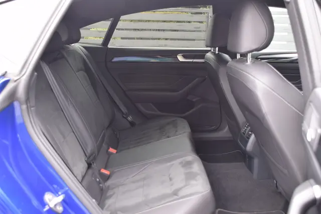 VOLKSWAGEN Arteon R-Line DSG