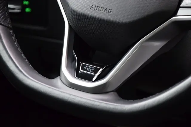 VOLKSWAGEN Arteon R-Line DSG