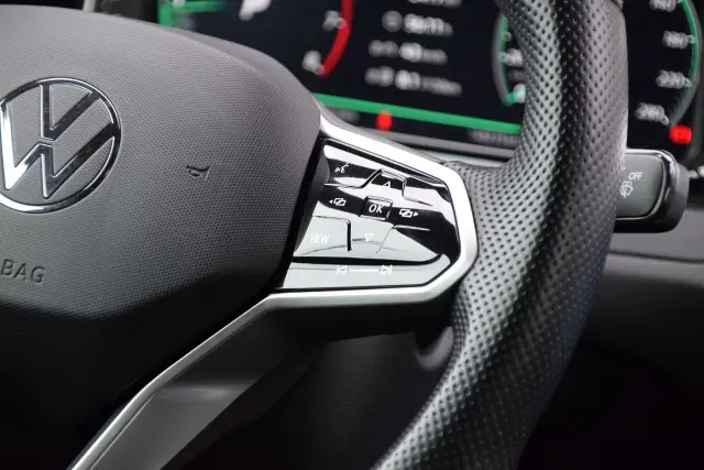 VOLKSWAGEN Arteon R-Line DSG