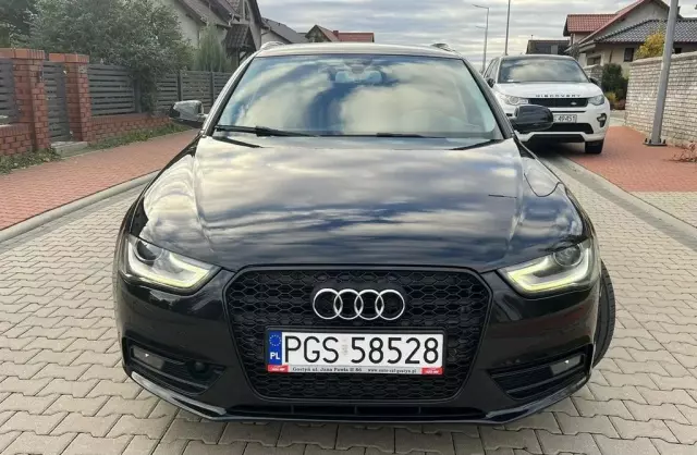 AUDI A4 