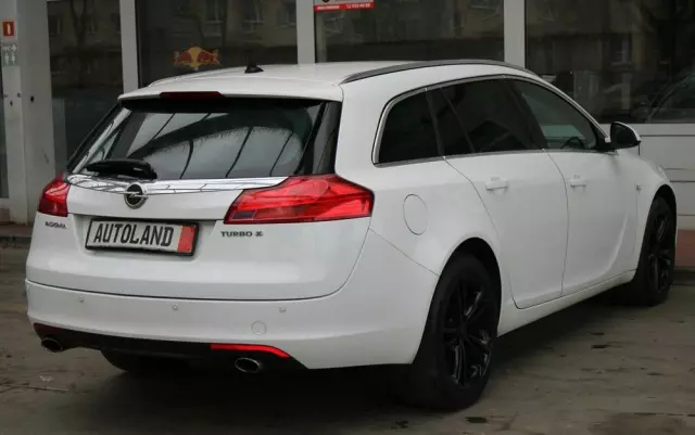 OPEL Insignia 2.0 T Sport