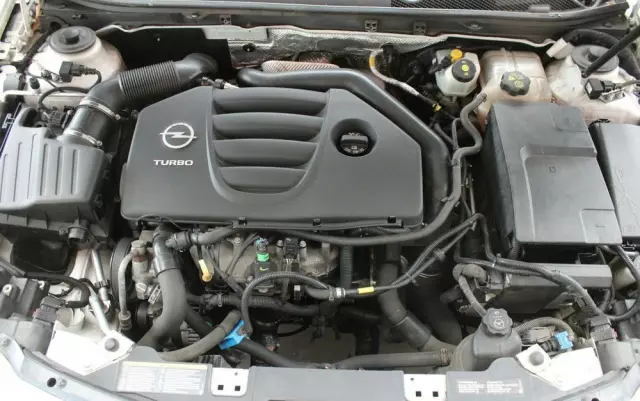 OPEL Insignia 2.0 T Sport